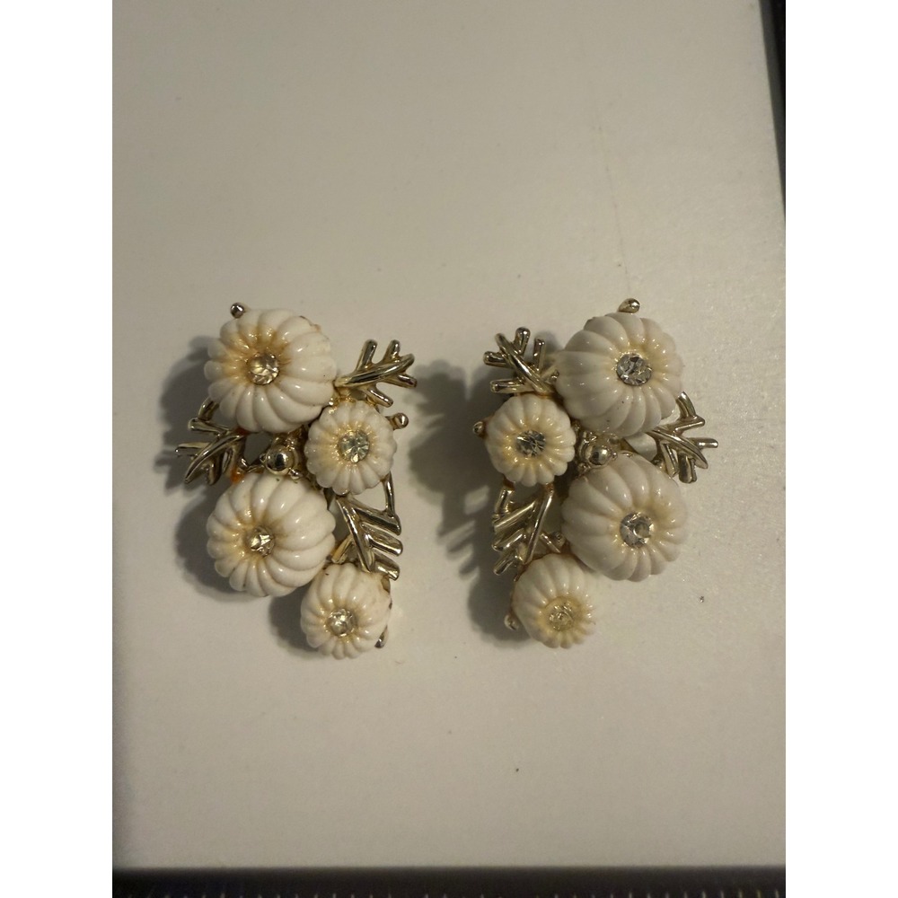 Vintage Coro White Floral Rhinestone Clip On Earrings Silver Tone Mid Century